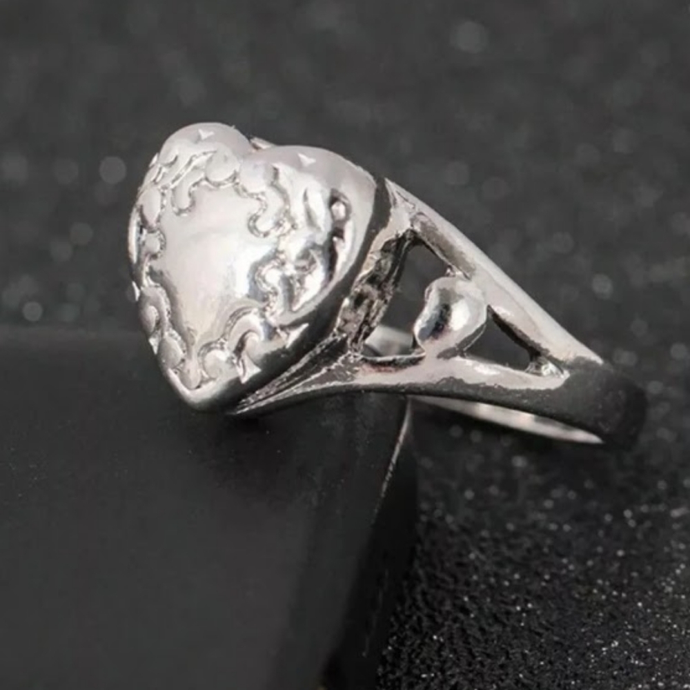 Heart cremation urn ring